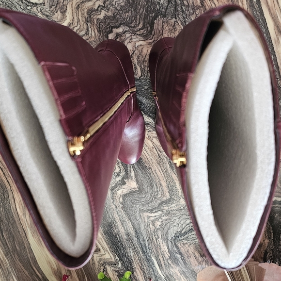 MK Leather Boots - Picture 6 of 6